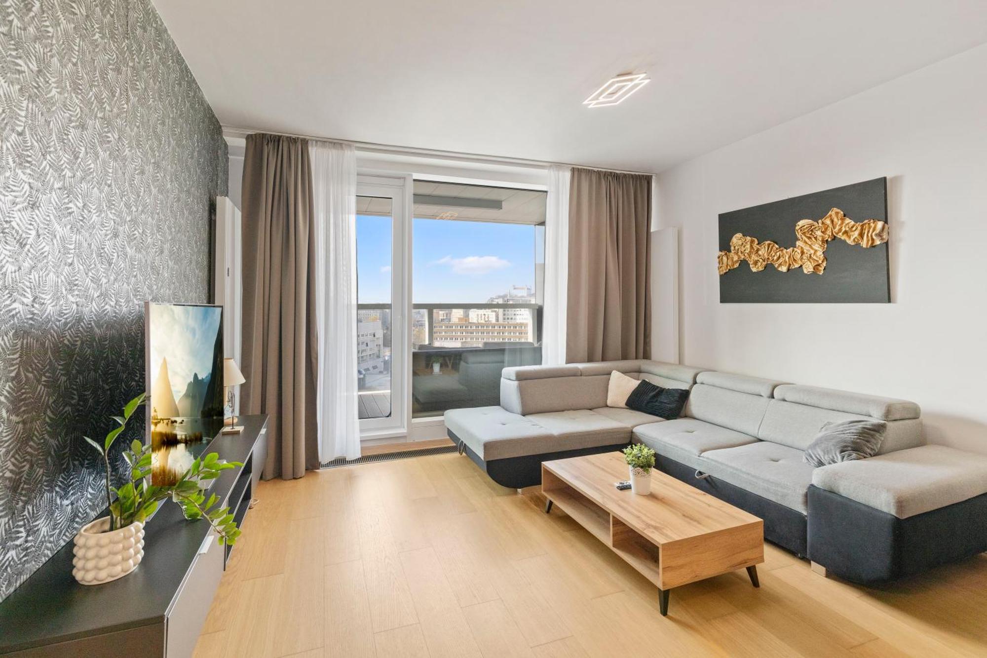 Panorama City Apartment In Downtown Area With Free Parking And Castle View Bratislava Eksteriør billede